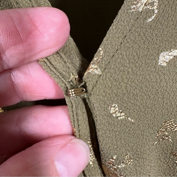 NEW Michael Kors Faux Wrap Dress Women's 1X Green Metallic Smocked Waist Ruffled - Picture 6 of 9